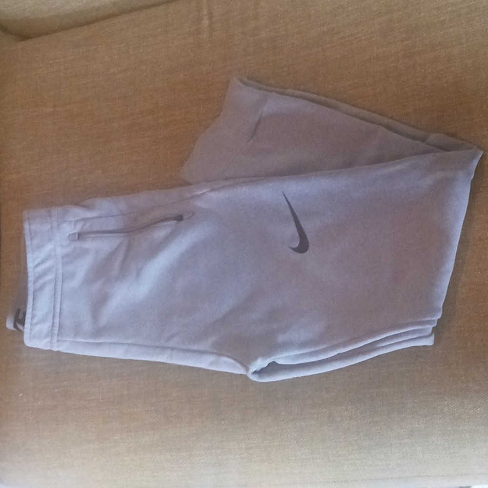 Women's Nike dri-fit joggers